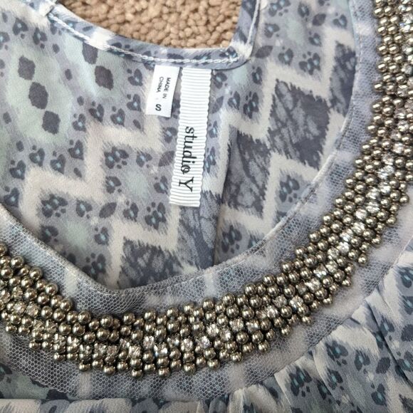 ⭐ 3 for $20 🌼 Studio Y Beaded Blouse - Picture 3 of 8